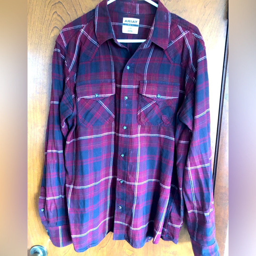 Ariat Retro Fit Men’s Red and Blue Plaid Shirt